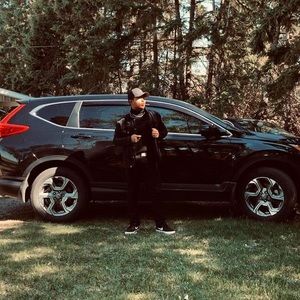 Meet your Posher, Nickz